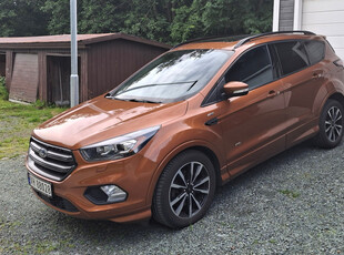 Ford Kuga 2,0 TDCi 150hk AWD ST-Line aut *Panorama*Webasto*Krok*