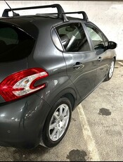 Peugeot 208 208 1.2-82