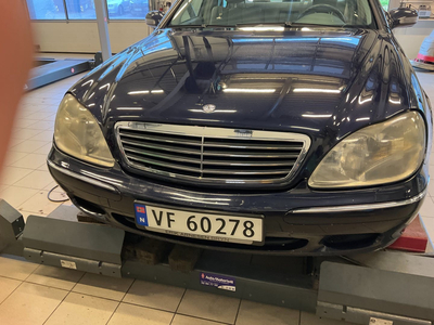 Mercedes-Benz S-Klasse S 320 3.2-224