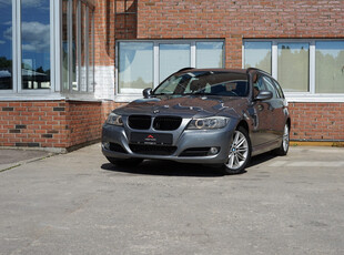 BMW 3-serie 316D M-SPORT,CRUISE,NAVI,DELSKINN,PANORAMA,SHADOWLINE