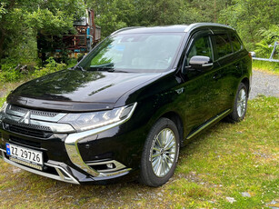 Mitsubishi Outlander OUTLANDER PHEV 2.4-135 4WD