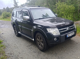 Mitsubishi Pajero PAJERO 3.2-200 D 4WD