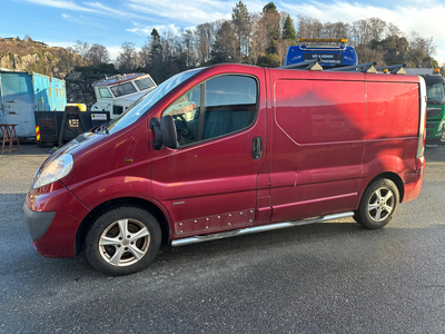 Opel Vivaro VIVARO 2.5-145 D