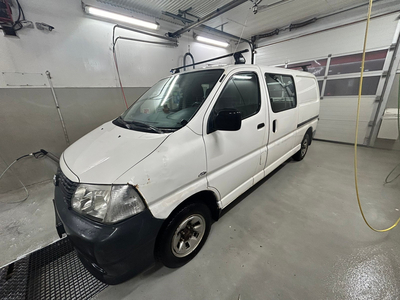 Toyota HiAce HIACE 2.5-117 D 4WD