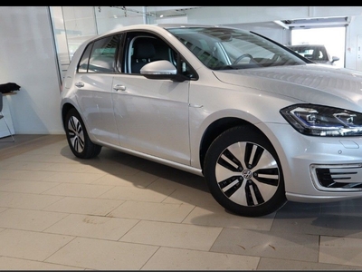 Volkswagen Golf E-GOLF 35KW*17MND NYBILGARANTI*RYGGEKAM/KEYLESS/ADAPTIV