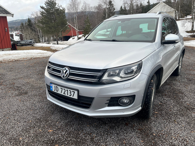 Volkswagen Tiguan 2,0 TDI 140hk 4M BMT Exclusive R DSG