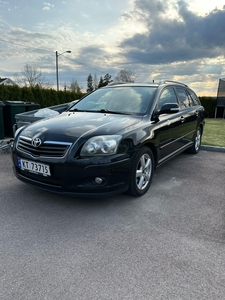 Toyota Avensis AVENSIS 2.0-126 D