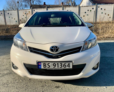 Toyota Yaris YARIS 1.3-99 (reservert)