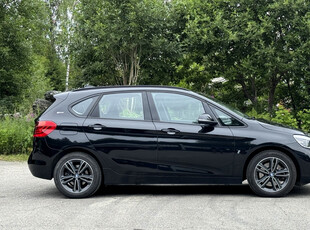 BMW 2-serie 225xe iPerformance/Sportline/Rattvarm/Kamera/Navi/Skinn