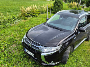 Mitsubishi Outlander OUTLANDER 2.0-121 4WD