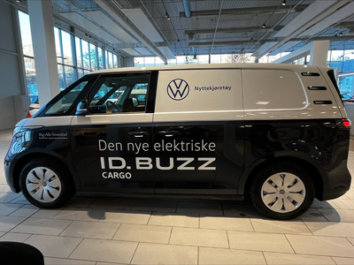 2023 Volkswagen ID.Buzz Cargo 77kwh 204 hk / MatrixNaviACCR.kamH.festetravel.ass