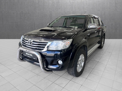 Toyota Hilux D-4D 171hk D-Cab 4WD SR+ Aut