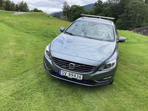 Volvo V60 V60 2.4-220 D6 AWD Twin Engine Summum Special Ed