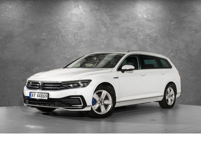 2022 Volkswagen Passat GTE FL/WEBASTO/KROK/RYGGEKAMERA/++