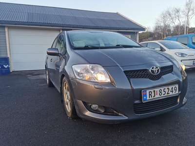 Toyota Auris AURIS 1.4-90 D