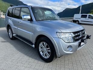 Mitsubishi Pajero 3.2 DI-D Varebil / Eber / Skinn / Kamera / Krok++