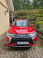 Mitsubishi Outlander Intense+ 360 H.feste ACC Rattvarme DAB+ Delskinn ++