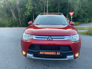 Mitsubishi Outlander TOPP MODELL BLINDSONEVARSEL AUTOMAT SKINN 7 SETER EU OK