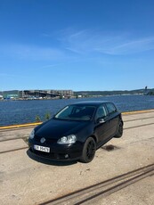 Volkswagen Golf GOLF 1.6-102