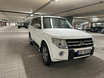 Mitsubishi Pajero 3.2-200HK, Instyle+. aut, skinn,7-seter, krok,Webasto