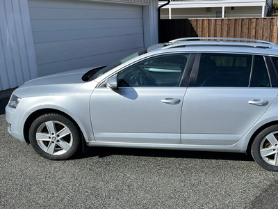 Skoda Octavia 1.6-105 D 4X4 Elegance (EU-godkjent til 5/4-26)