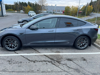 Tesla Model 3 Long Range AWD (refresh)