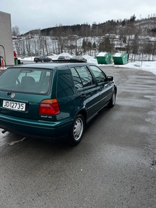 Volkswagen Golf GOLF 1.6-101