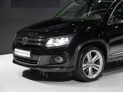 Volkswagen Tiguan 2.0TDI 140HK 4Motion R-line Webasto DSG Pano Skinn Krok