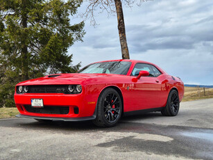 Dodge Challenger Hellcat SRT 717hp manuell