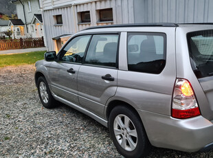 Subaru Forester FORESTER 2.0-158 AWD