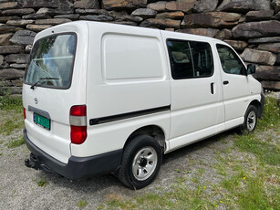 Toyota HiAce Kort 4WD,2 Seter,Klima,Ny Regreim å service,Ny EU