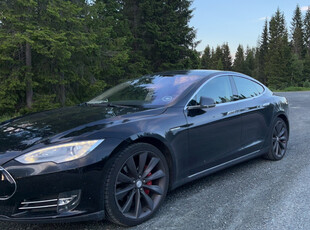 Tesla Model S 85+ Gratis ladning/EU26/7-seter