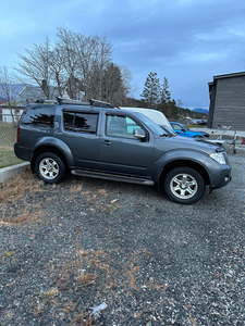 Nissan Pathfinder PATHFINDER 2.5-190 D 4X4