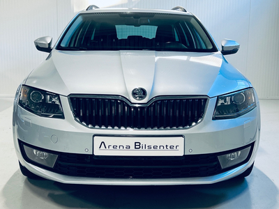 Skoda Octavia 1,6TDI/105hk/4x4/Delskinn/Pano/Canton/Navi/Krok/Keyless