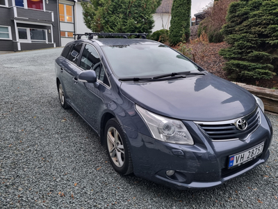 Toyota Avensis AVENSIS 1.8-147