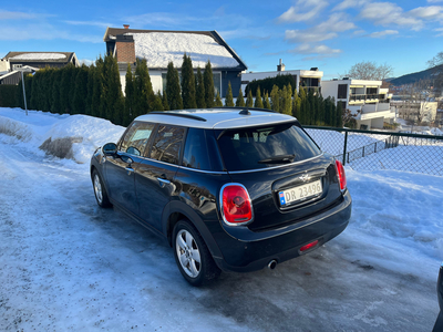 MINI Cooper 1.5-136