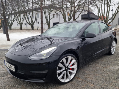 Tesla Model 3 Performance AWD