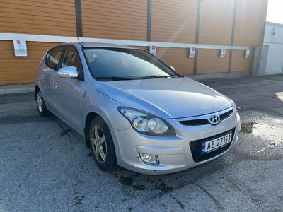 Hyundai i30 I30 1.6-116 D / Automat / Mangler eu / Starter og Går