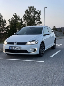 Volkswagen Golf E-GOLF 100KW