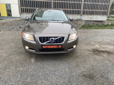 Volvo V70 AUTOMAT SKINN NYLIG EU GODKJ 163 HK 2,4 D5 KUN 2 EIERE