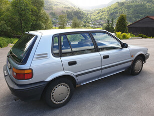 Toyota Corolla COROLLA 1.6 XL 1.6-0 Les annonse!