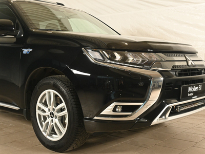 Mitsubishi Outlander Instyle+ 2,4 224hk Skinn|360|ACC|El.bakluke|H.feste