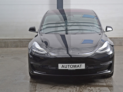 Tesla Model 3 LongRange-4WD-App-Forvarming-560Km-Autopilot-Kamera+++