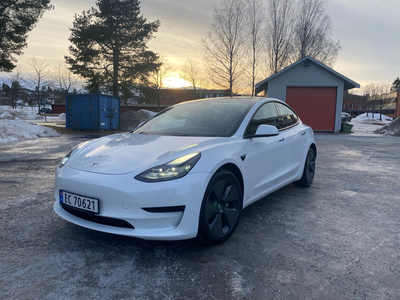 Tesla Model 3 Standard Range Plus RWD