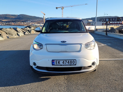 Kia Soul 30KWH EXCLUSIVE / SKINN / EU okt 2025 / KEYLESS+++