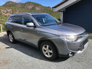 Mitsubishi Outlander OUTLANDER PHEV 2.0-121 4WD