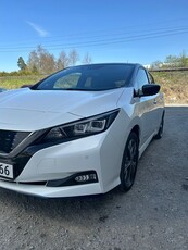 Nissan Leaf 62kWh NORSK e+Tekna ParlWhite Sort tak Sort hel skinn