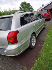 Toyota Avensis AVENSIS 2.0-116 D