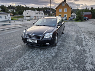 Toyota Avensis 2.0 D-4D Diesel Stasjonsvogn 116 hk