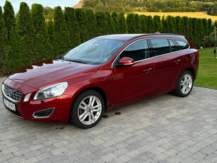 Volvo V60 1.6D 114HK Bluetooth/Cruise/NyRegreim/EU Ok++++